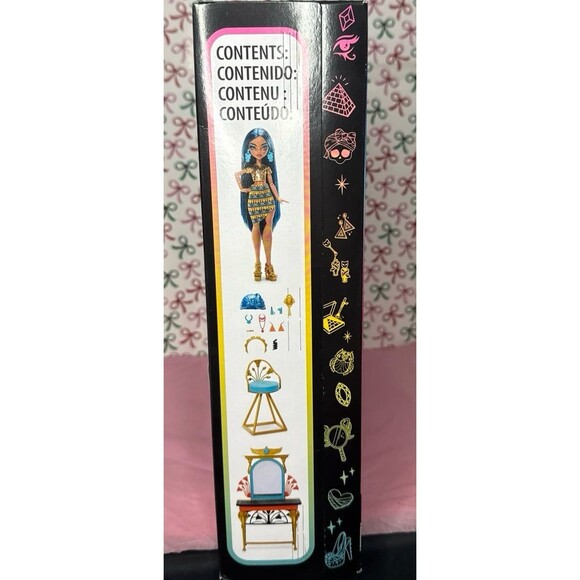 Monster High - Cleo DeNile  Self Scare Day Doll and Playset - Picture 6 of 7